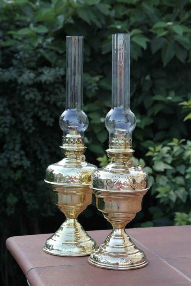 Симпатичная, антикварная пара керосиновых ламп. Европа. Начало 20 века