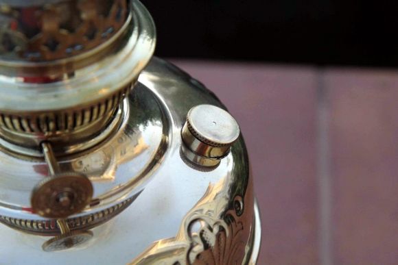 Симпатичная, антикварная пара керосиновых ламп. Европа. Начало 20 века