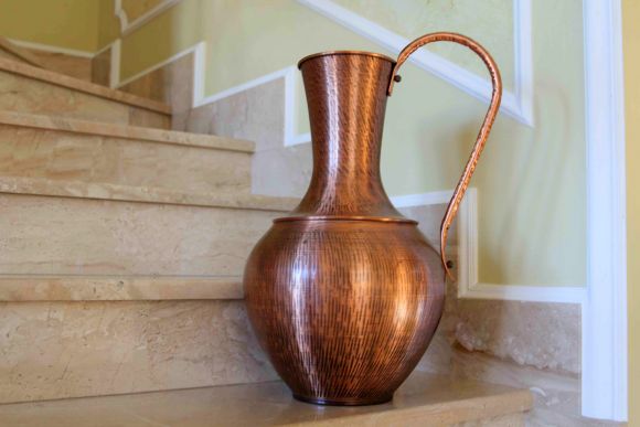 Большой антикварный кувшин из меди. Европа. Начало 20 века