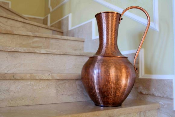 Большой антикварный кувшин из меди. Европа. Начало 20 века