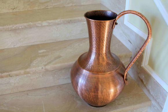 Большой антикварный кувшин из меди. Европа. Начало 20 века