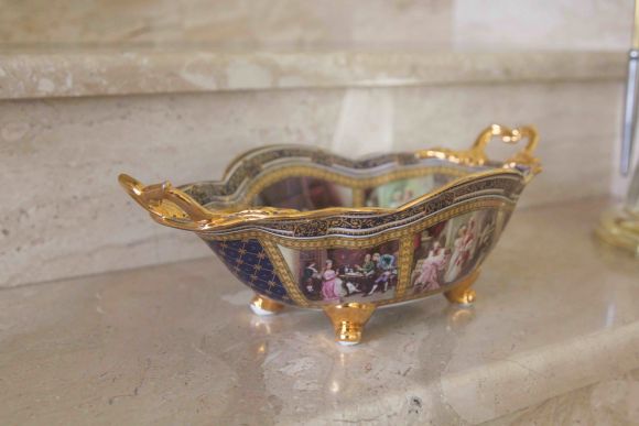 Роскошная французская ваза- фруктовница.