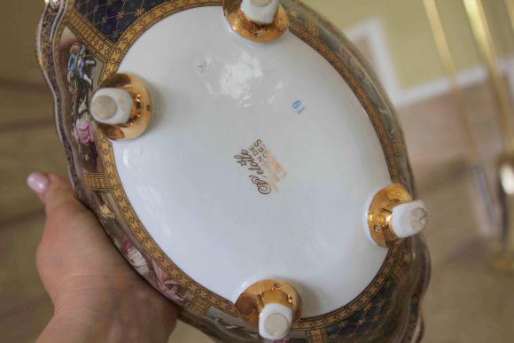 Роскошная французская ваза- фруктовница.