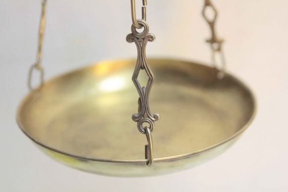 Изящное литьё. Весы правосудия. Европа. Начало 20 века