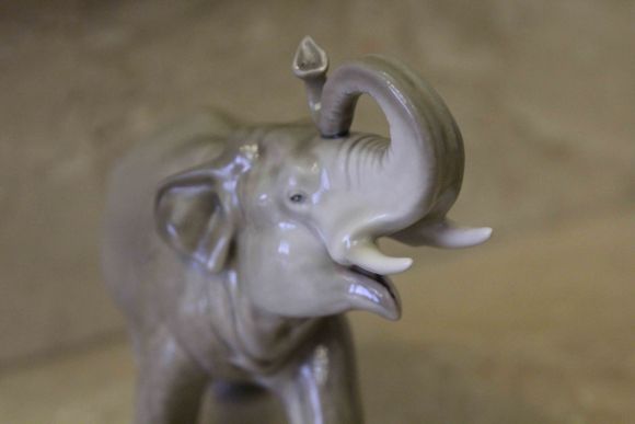Антикварный, фарфоровый слон ЛФЗ (Ленинград). 50 гг