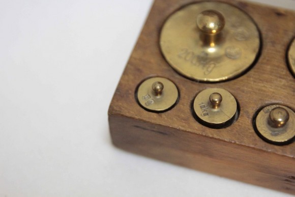 Антикварный набор гирек - мер. Полный комплект. Европа. начало 20 века