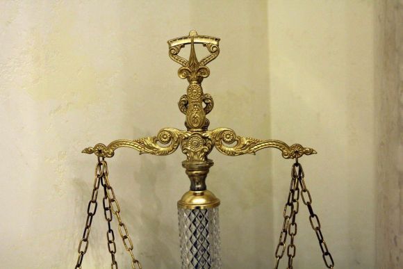 Роскошные весы. Латунь.Хрусталь. Европа. Середина ХХ века