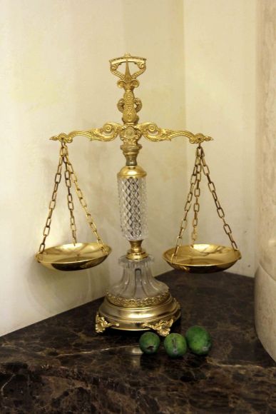 Роскошные весы. Латунь.Хрусталь. Европа. Середина ХХ века