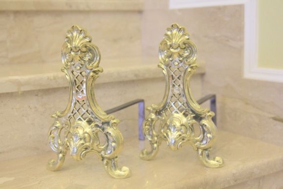 Антикварные таганы - старинная подставка под дрова в камин