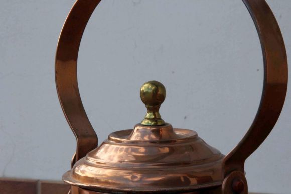 Чайник медный. Интересная форма. Идеальное состояние