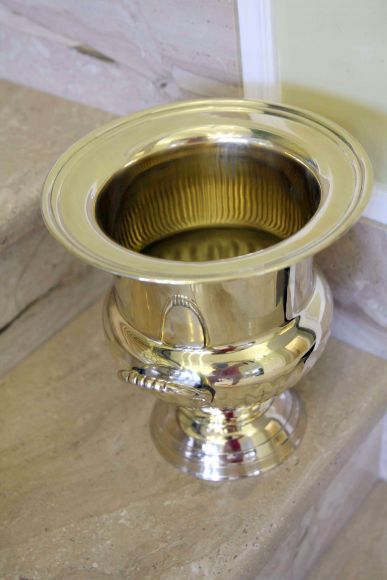 Антикварное латунное ведро для шампанского