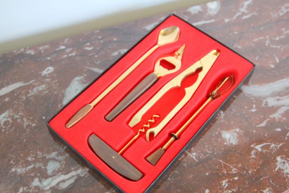 Винтажный набор для винных церемоний