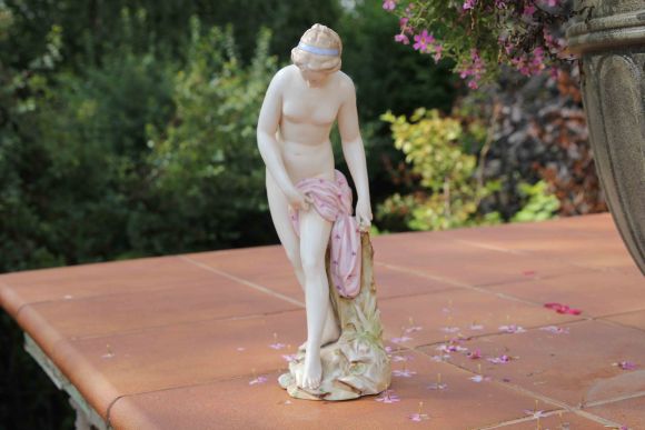 Фарфоровая статуэтка Фолькштедт. Европа. Конец 19 века