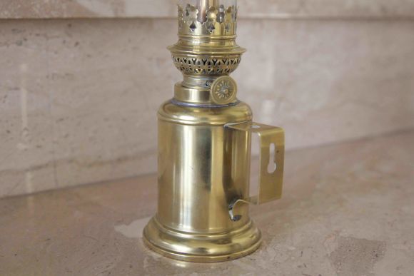 Винтажная керосиновая лампа. Европа. Начало 20 века