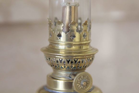Винтажная керосиновая лампа. Европа. Начало 20 века