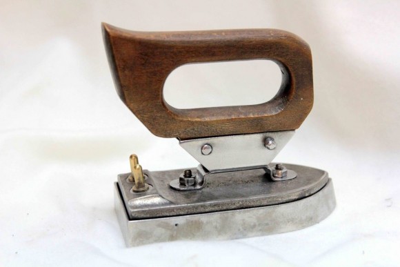 Редчайший электрический маленький утюг. 50 гг