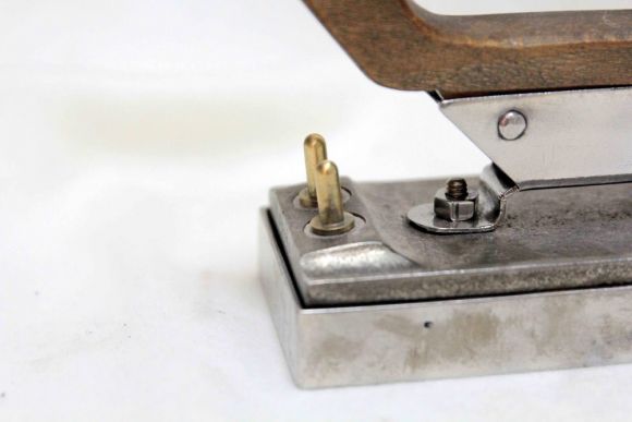 Редчайший электрический маленький утюг. 50 гг