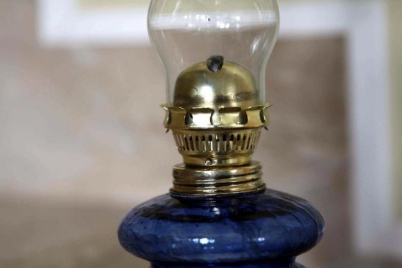 Очень эффектная  керосиновая лампа