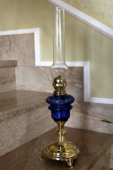 Очень эффектная  керосиновая лампа