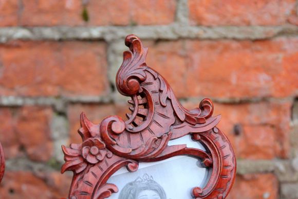 Великолепная пара резных рамок из Ореха