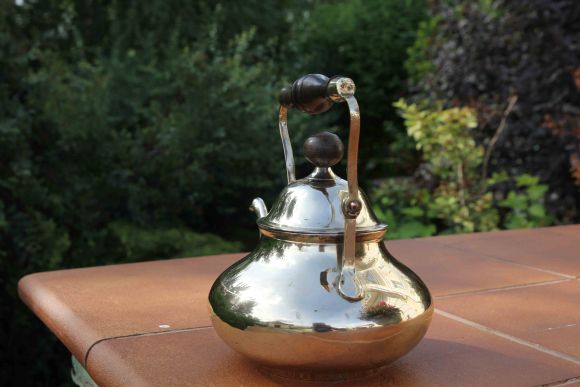 Винтажный чайник из латуни. Европа. Начало 20 века