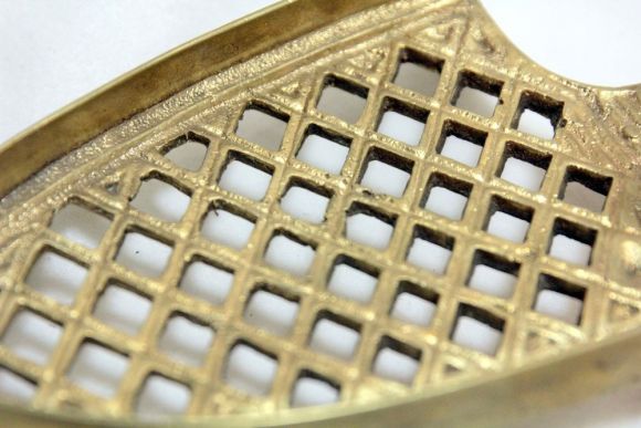 Старинная подставка под утюг латунь