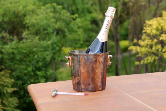 Старинное посеребренное ведро для охлаждения шампанского с градусником 