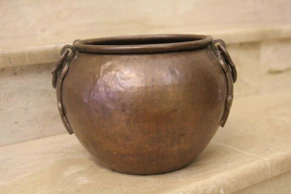 Антикварное кашпо чугунок. Европа. Начало 20 века