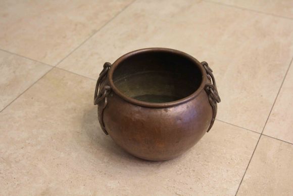 Антикварное кашпо чугунок. Европа. Начало 20 века