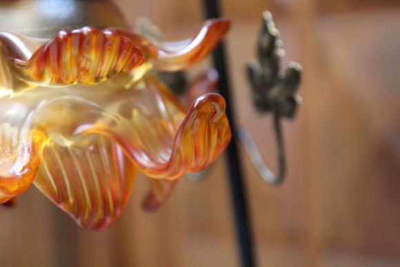  Настольная лампа с романтическим сюжетом