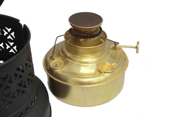 Керосиновая печь в рабочем состоянии. Великобритания. Начало 20 века