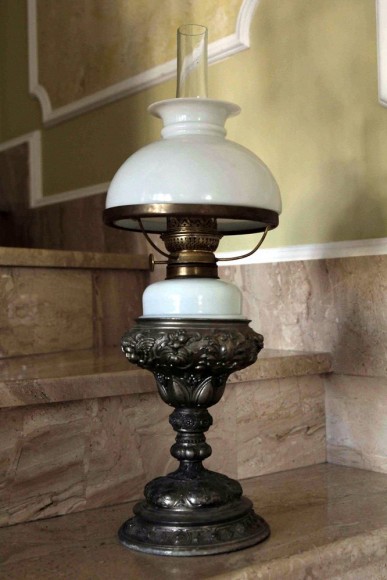 Роскошная старинная керосиновая лампа. Европа. Начало 20 века