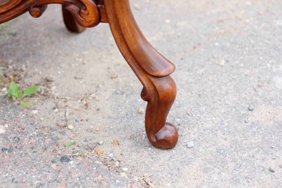 Антикварный стол из дерева. Европа. Начало 20 века