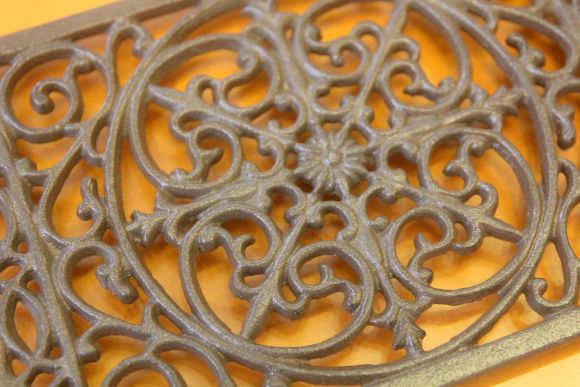 Ажурная винтажная подставка под горячее