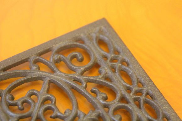 Ажурная винтажная подставка под горячее