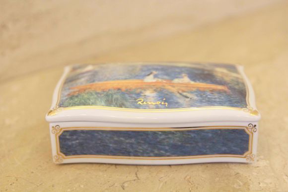 Фарфоровая шкатулка GOEBEL A. RENOIR