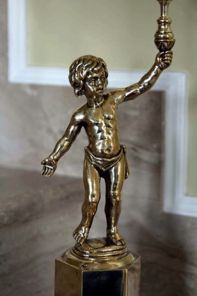 Старинная, раритетная керосиновая лампа. Европа