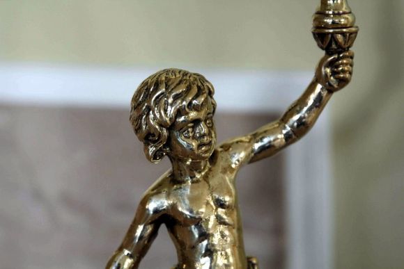 Старинная, раритетная керосиновая лампа. Европа