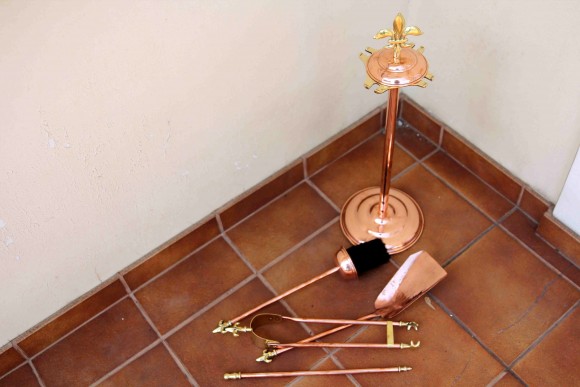 Шикарный каминный набор из меди с латунными вставками