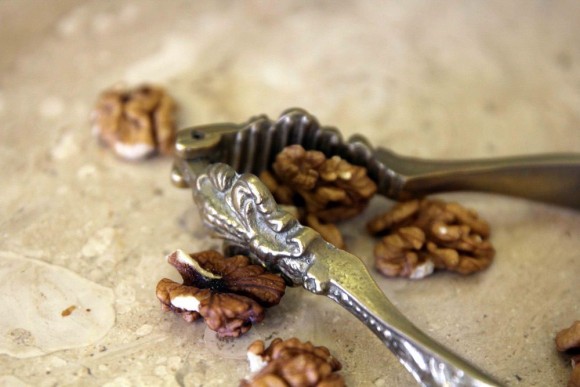 Старинная вещь для коллекционеров орехокол. Европа. Начало 20века