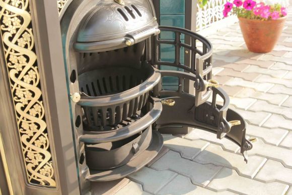 Шикарная старинная печь-камин. Без потерь. Европа. Конец 19 века