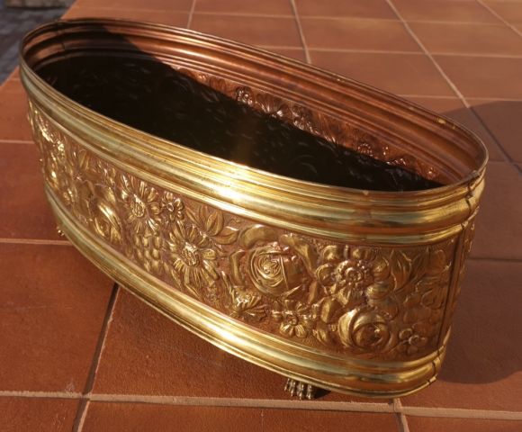 Роскошное латунное старинное кашпо Розы.Начало 20 века