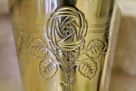 Невероятное латунное кашпо, ваза для цветов или ведро для шампанского