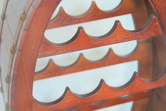 Винный оригинальный стеллаж