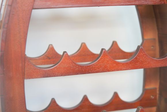 Винный оригинальный стеллаж