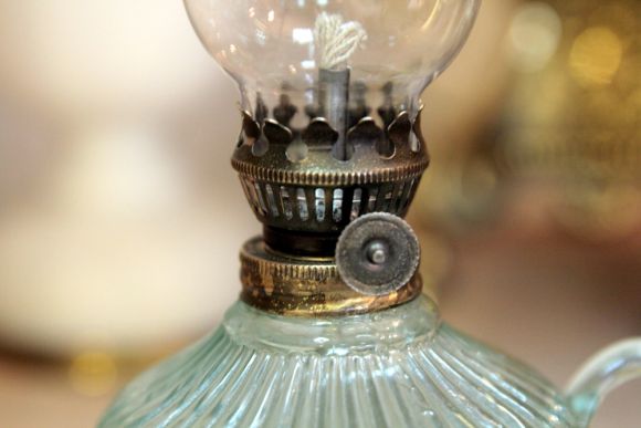 Необыкновенно хорошенькая  лампа. Европа