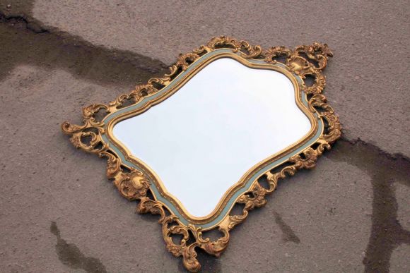 Великолепное старинное ажурное зеркало в позолоте