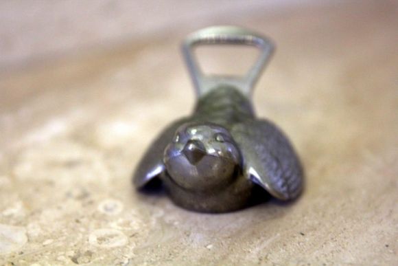 Дивная чудо открывалка "Птичка-невеличка". Европа. Середина 20 века