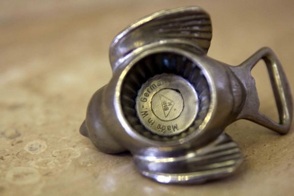 Дивная чудо открывалка "Птичка-невеличка". Европа. Середина 20 века