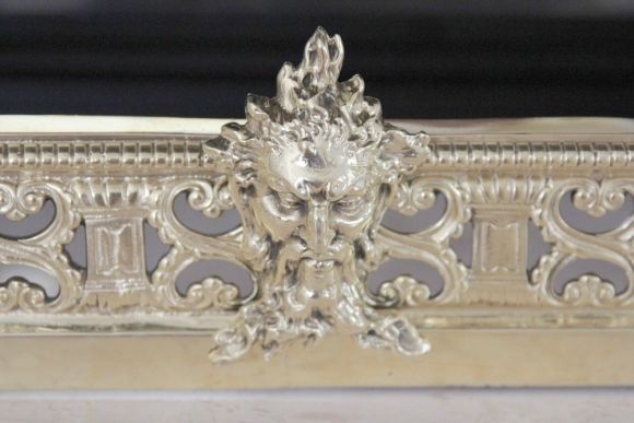 Антикварное ограждение для камина. Европа. Начало 20 века